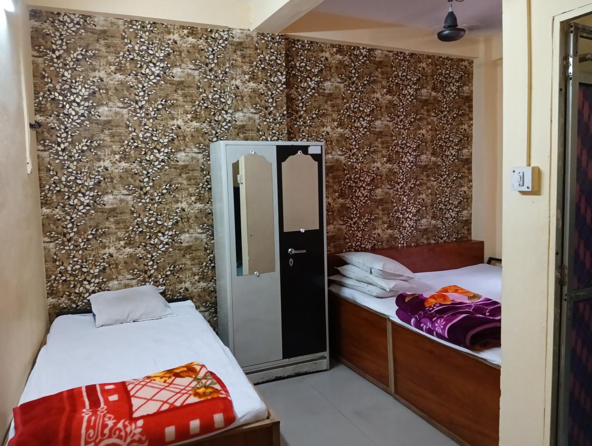 Hotel Avantika Ujjain Extérieur photo